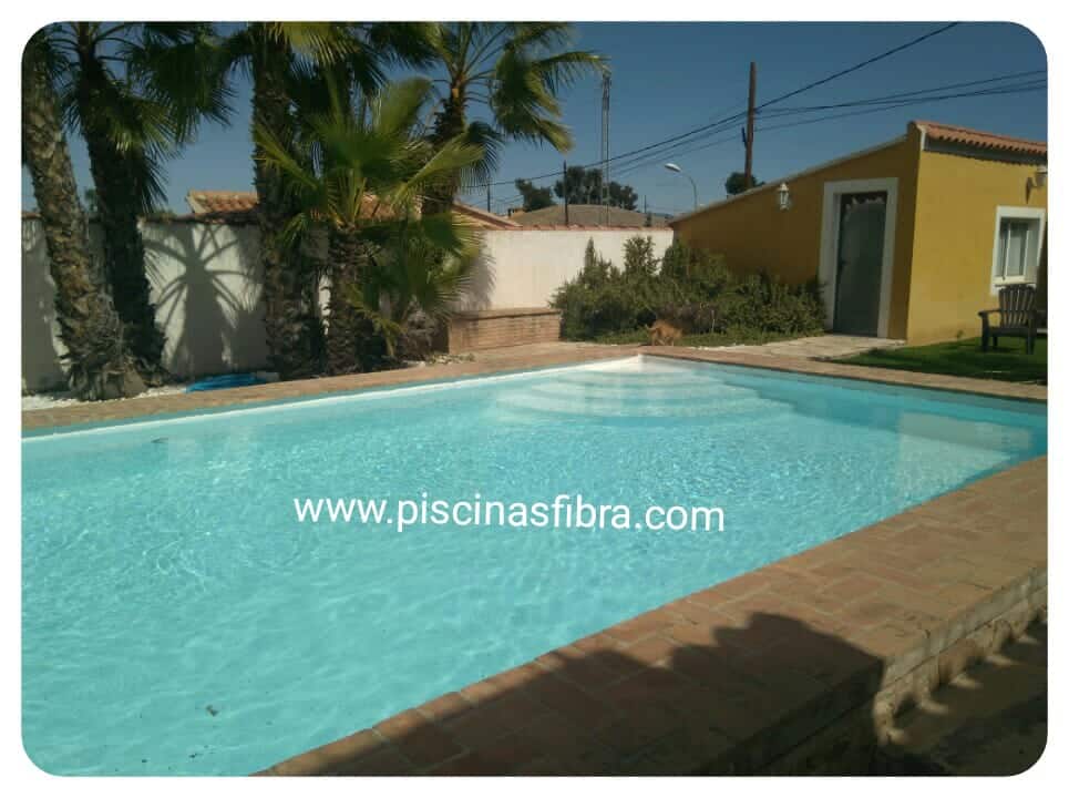 Consejos para construir la piscina de fibra de vidrio de mis sueños.